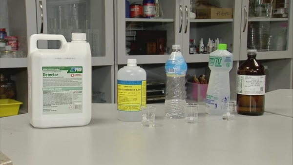 Mistura de produtos de limpeza gera gases tóxicos e oferece risco de morte