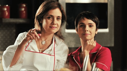 Avenida Brasil 2 sem Carminha? Adriana Esteves vive incerteza sobre retorno