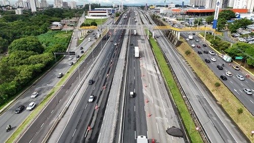 Governo do Brasil suspende mais de 3 milhões de multas do free flow