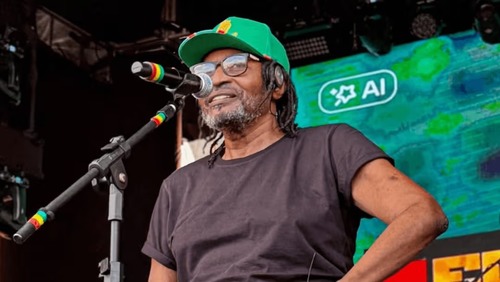 Quem é Edson Gomes, artista acusado de agredir esposa por Daniela Mercury