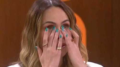 Ana Paula Renault chora ao falar da morte do pai: 'Vou conseguir superar'