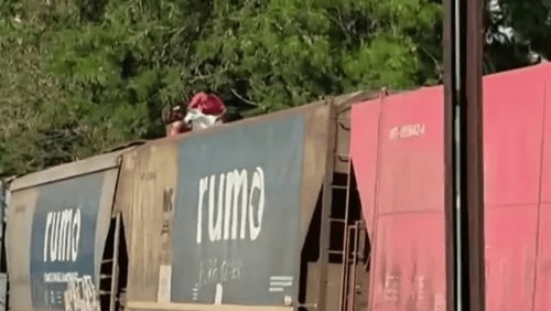 Criminosos que furtavam soja de vagões de trens são presos em operação