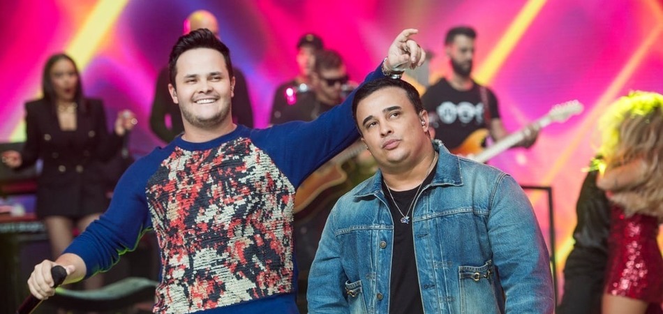 Matheus, dupla de Kauan, traiu esposa com dona de fã-clube, diz Leo Dias