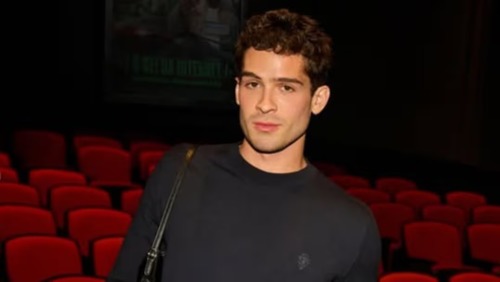 João Guilherme diz ter aprendido a se expor menos após namorar Marquezine