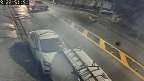 Mãe e filho são atropelados por viatura da PM durante perseguição em SP