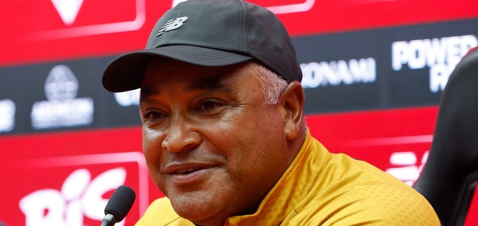 Presidente do São Paulo descarta demissão de Roger: "Não temos dinheiro"