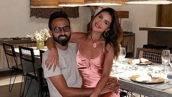 Camila Coelho anuncia fim de casamento após 21 anos com Ícaro Brenner