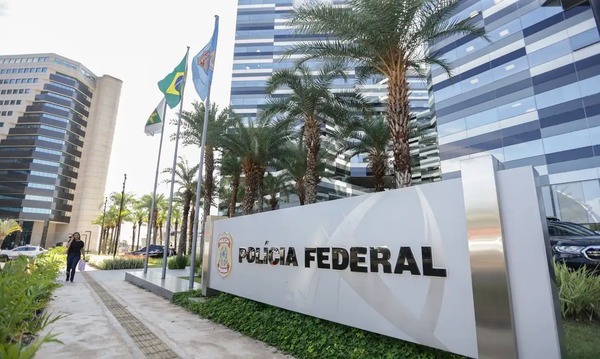 PF aponta que pai de Vorcaro liderava A Turma, milícia pessoal do banqueiro