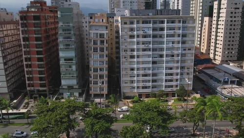 Santos (SP) tem mais de 300 prédios tortos e busca solução milionária