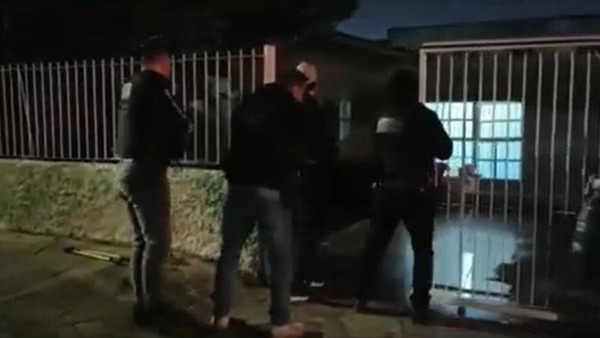 Homem é preso acusado de apologia ao nazismo em Porto Alegre