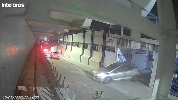 Quadrilha invade estacionamento de igreja e furta veículos em SP