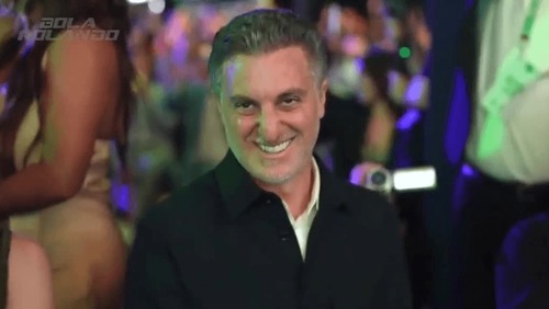 Luciano Huck comemora convocação de Neymar para a Copa do Mundo; assista