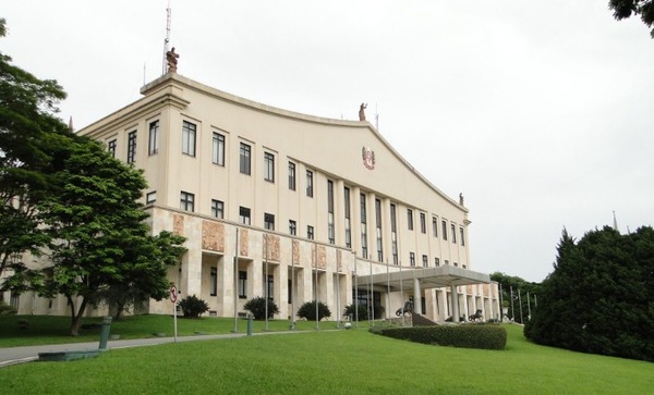 Proposta que amplia de 5 para 20 dias a licença-paternidade para servidores estaduais é aprovada na Alesp