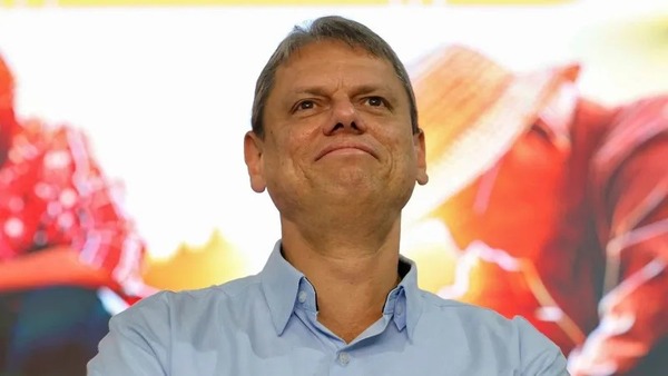 Tarcísio de Freitas lidera disputa para governo de SP, diz Paraná Pesquisas