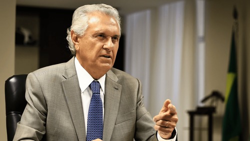 Caiado diz que 'pessoa contaminada' por banqueiro não pode ser presidente