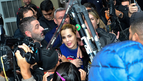 Promotor diz que Deolane tinha mais de 50 empresas e seria presa na Itália