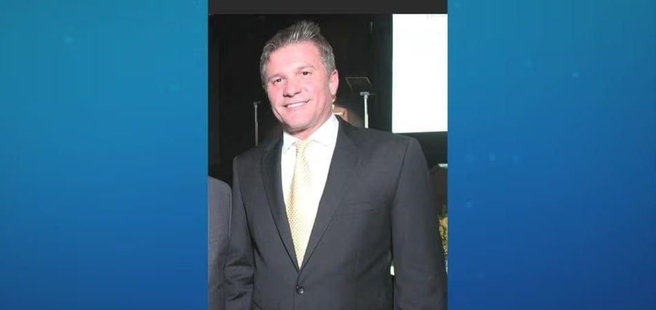 Mendonça vota para manter prisão de parentes de Vorcaro; Gilmar pede vista