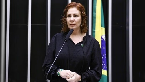 Justiça da Itália nega extradição da ex-deputada federal Carla Zambelli