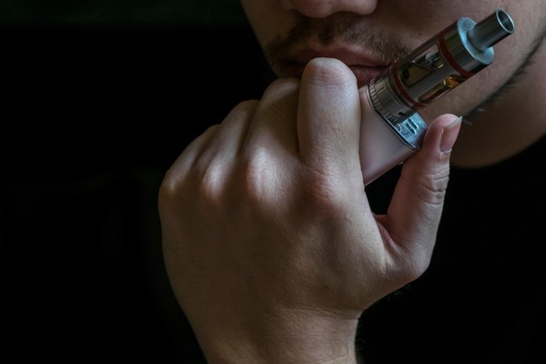 Prefeitura de Ribeirão Preto reforça acolhimento a jovens usuários de cigarro eletrônico