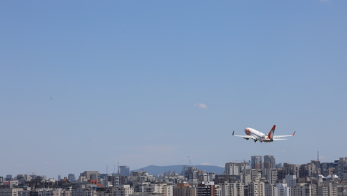 Após pane na comunicação, operação em aeroportos de SP é normalizada