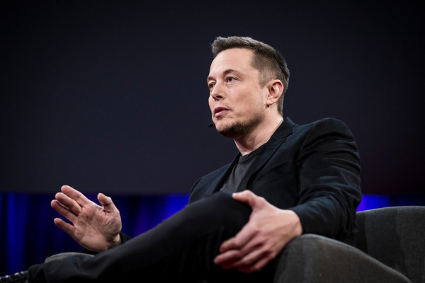 Falso 'Elon Musk' enganou mulher e conseguiu transferência de R$ 3 milhões