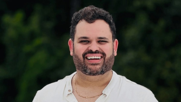 Ex-BBB relata rotina como motorista de aplicativo: "Pedem para tirar foto"