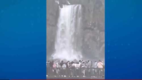 Turista brasileiro pula nas Cataratas do Iguaçu para recuperar celular