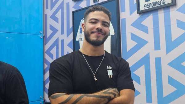 Filho de Ronaldo Fenômeno rebate críticas por ser 'nepobaby': Invejosos'