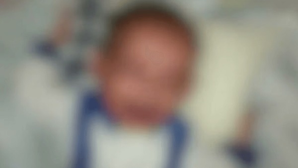 Mãe espanca filho de cinco meses e manda vídeo para chantagear pai