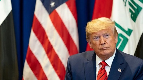 Trump volta a ameaçar o Irã e diz que EUA atacarão Teerã ‘com muita força’