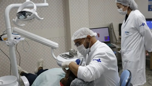 Comissão do Senado aprova novo piso salarial de médicos e dentistas