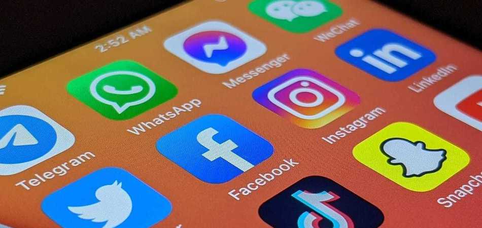 Reino Unido planeja proibir redes sociais para menores de 16 anos