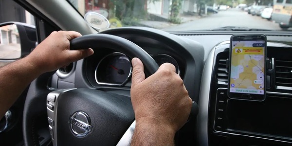 Motoristas de app têm maior risco de endividamento, alerta TST