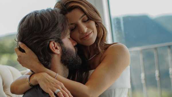 Goleiro da Seleção, Alisson celebra 11 anos de casamento e ganha declaração