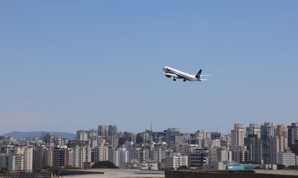 Brasil bate recorde de passageiros em voos domésticos nos primeiros meses de 2026