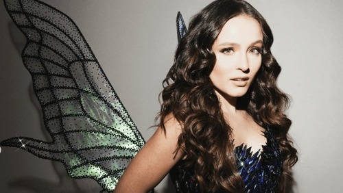 Larissa Manoela revela ter feito cirurgia contra endometriose