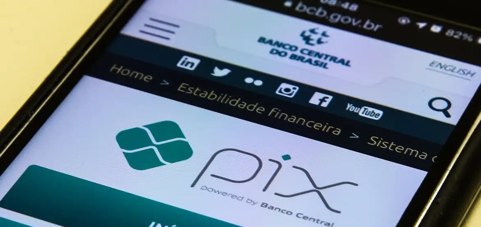 Pix por aproximação passa a mostrar saldo antes do pagamento