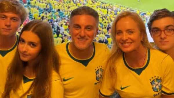 Luciano Huck e família marcam presença em jogo do Brasil na Copa do Mundo