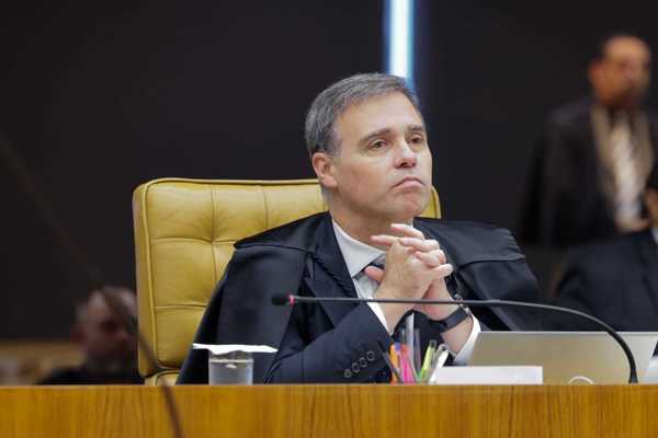 Mendonça suspende multas da NR-1 sobre saúde mental no trabalho por 90 dias