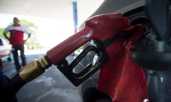 Governo inicia retirada gradual de subsídios aos combustíveis