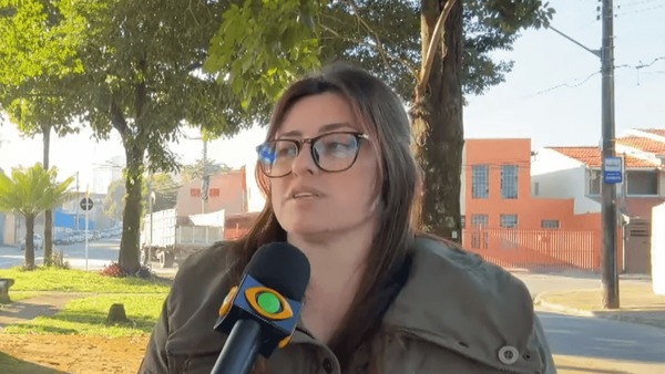 Professora encontra vidro dentro de copo d'água em aula: 'fiquei abalada'