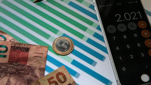 Mercado financeiro reduz projeção da inflação para 5,30%