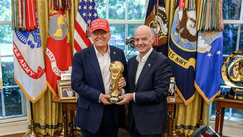 Trump admite que pediu para Fifa revisar cartão vermelho de jogador dos EUA