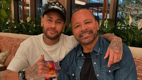 Pai de Neymar posta carta para o jogador e faz pedido após eliminação; veja