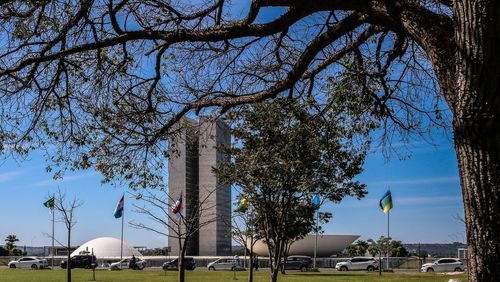 Congresso aumenta punição a crimes sexuais online contra crianças
