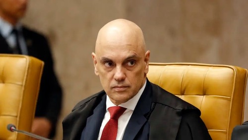 Moraes suspende visitas de Flávio a Bolsonaro na prisão domiciliar