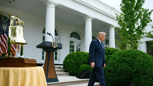 Trump diz que desistiu de pedágio de 20% em Ormuz e mira acordos comerciais