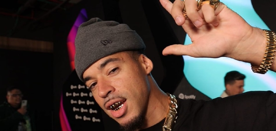 Rapper L7nnon faz alerta sobre vício em pornografia: "Destrói seu desejo"