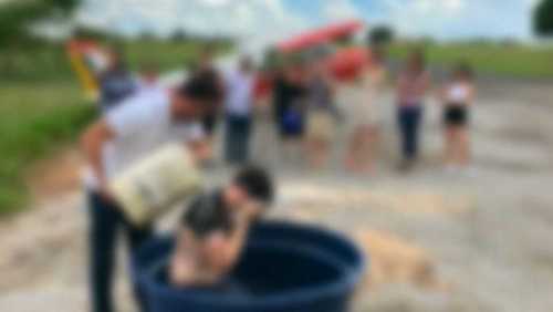 Aluno de aviação morre após 'banho de óleo' em ritual de formação no Paraná