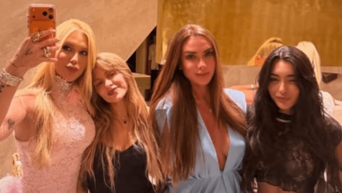Virginia e Luísa Sonza curtem noitada na Itália e chocam web com amizade